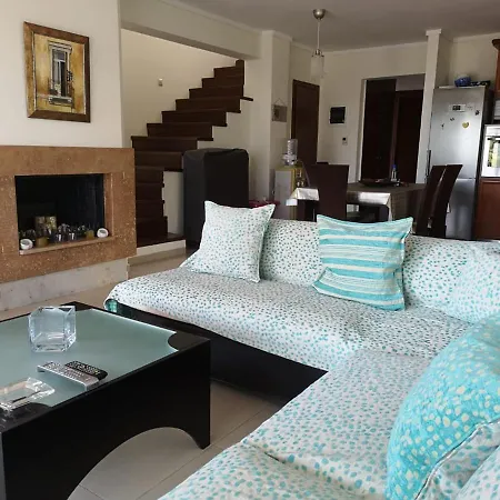 Luxury Sea View 125m2 فيلة *